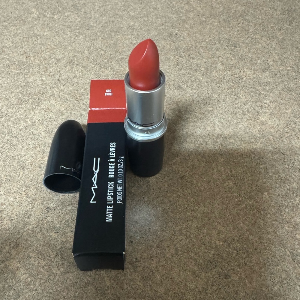 MAC Cosmetics Chili and Business Casual lipstick Bundle - Picture 4 of 5